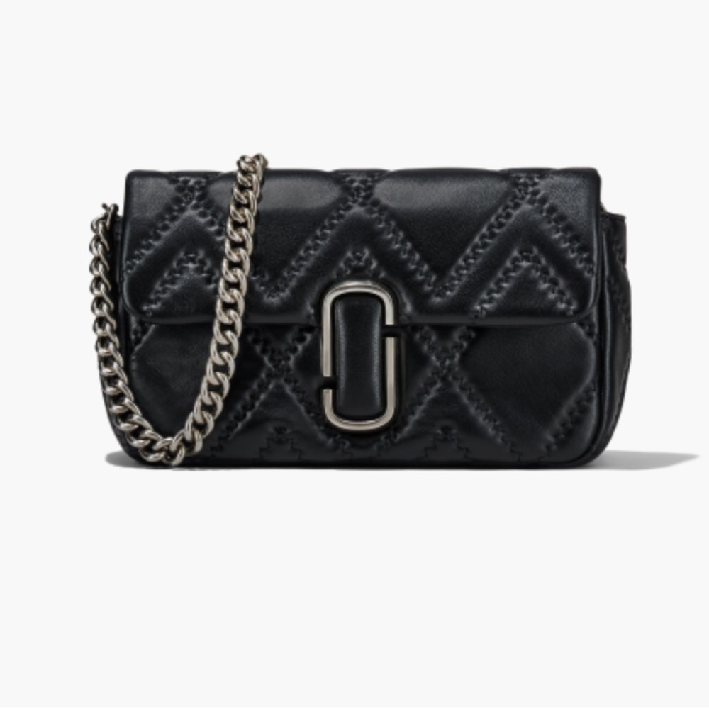 Marc Jacobs Black Quilted Shoulder Bag
